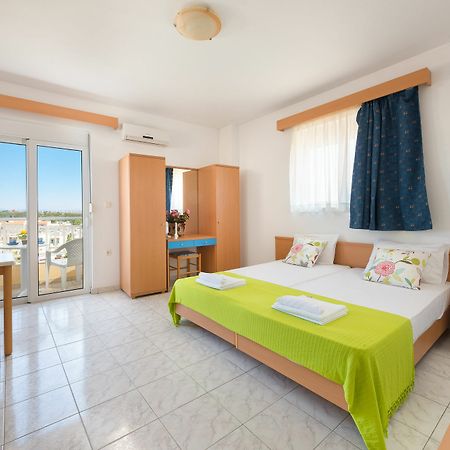 Yiannis Apartments Rhodes City Extérieur photo